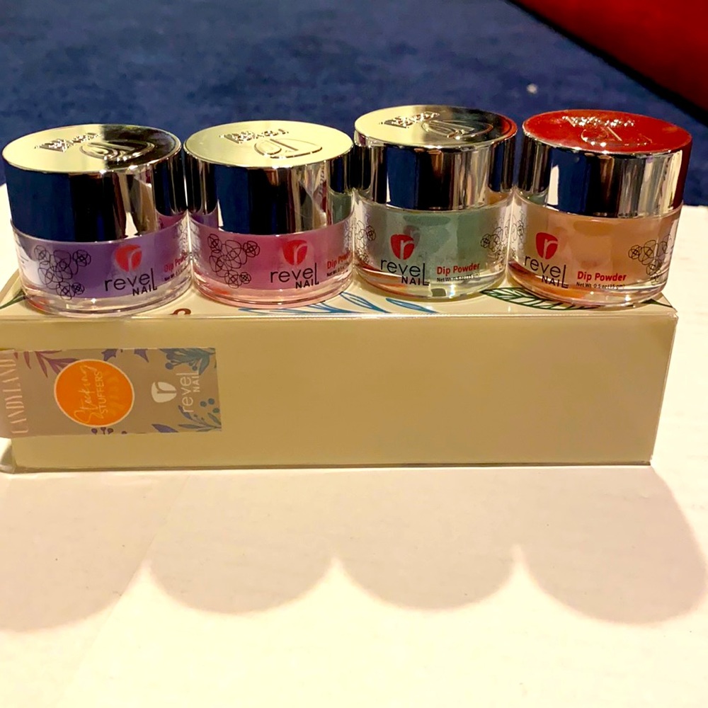Revel dip powder